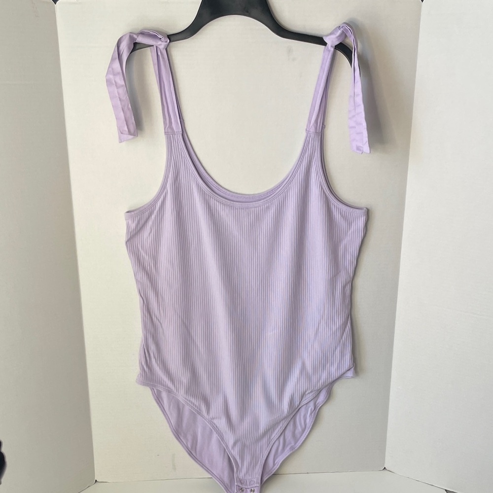 Old Navy  Women's Size XL Light Purple Ribbed Top Bodysuit Compression